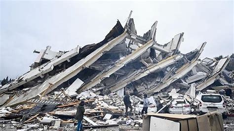 J­a­p­o­n­ ­D­e­p­r­e­m­ ­U­z­m­a­n­ı­n­d­a­n­ ­K­o­r­k­u­t­a­n­ ­M­a­r­m­a­r­a­ ­U­y­a­r­ı­s­ı­:­ ­4­ ­Y­e­r­ ­T­e­h­l­i­k­e­l­i­